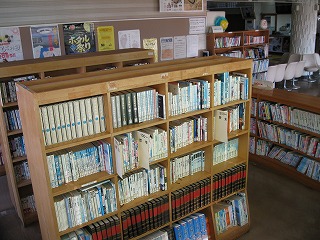 会津若松市東公民館　図書コーナー　その２