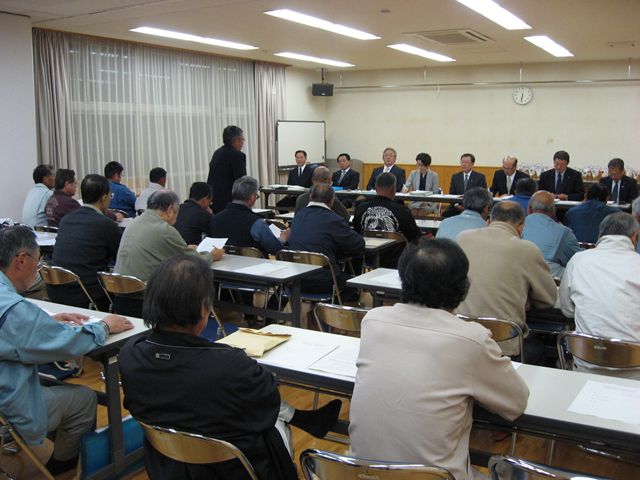 区長会との懇談会.jpg