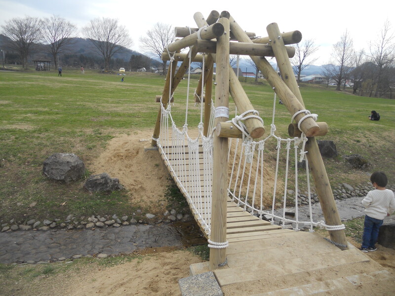 会津総合運動公園の吊橋