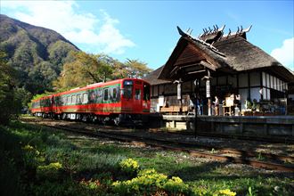 湯野上温泉駅のマウントエクスプレス.JPG