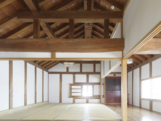 古川家住宅旧穀蔵_２階和小屋組その１