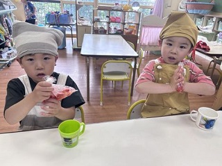 袋でモミモミ