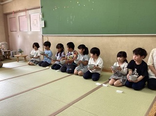 お菓子と一緒