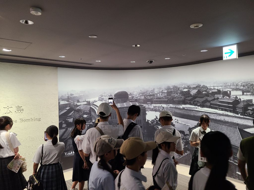 平和記念資料館1