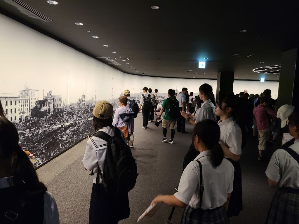 平和記念資料館2