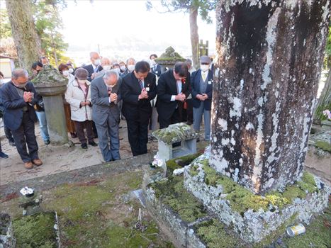 保科氏菩提寺の健福寺(伊那市)を墓参