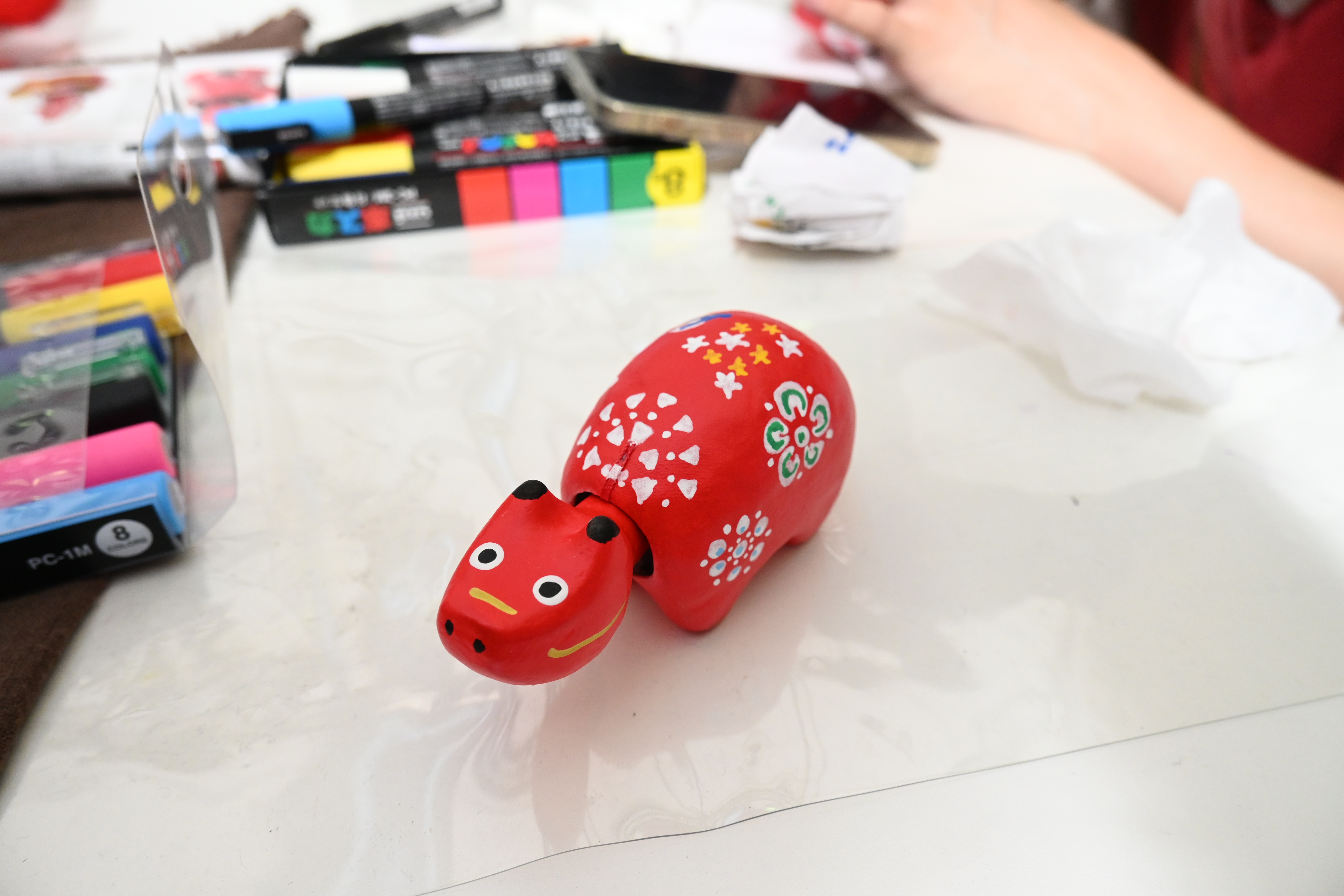 赤べこ絵付け体験の完成品