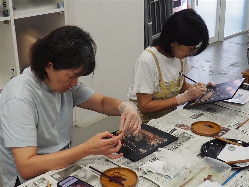 材料は本漆や銀粉